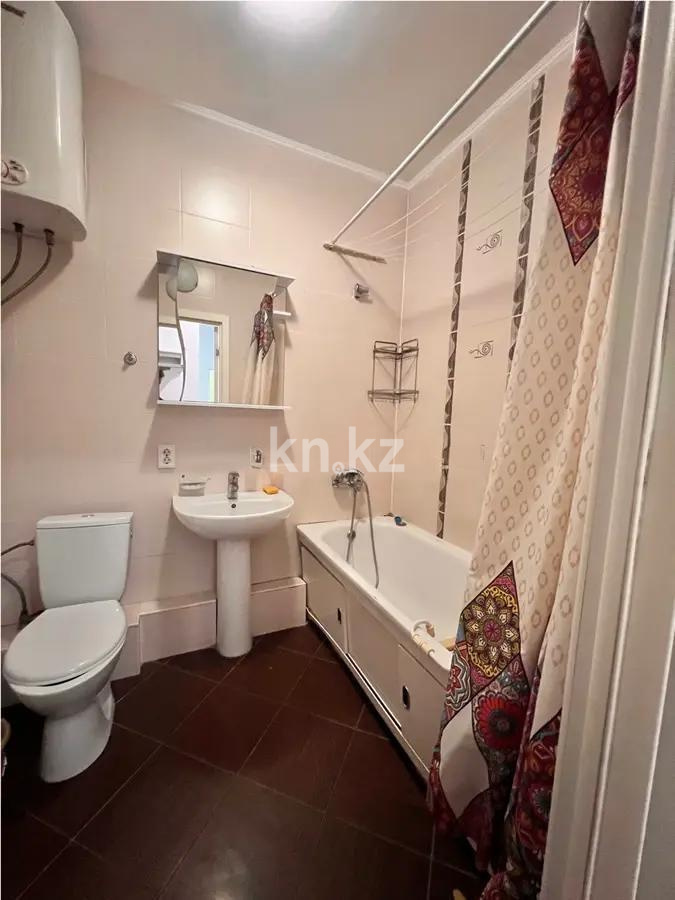 Продажа 2-комнатной квартиры, 65 м², ул. Кенесары хана, дом  54/6 в Алматы - фото 4