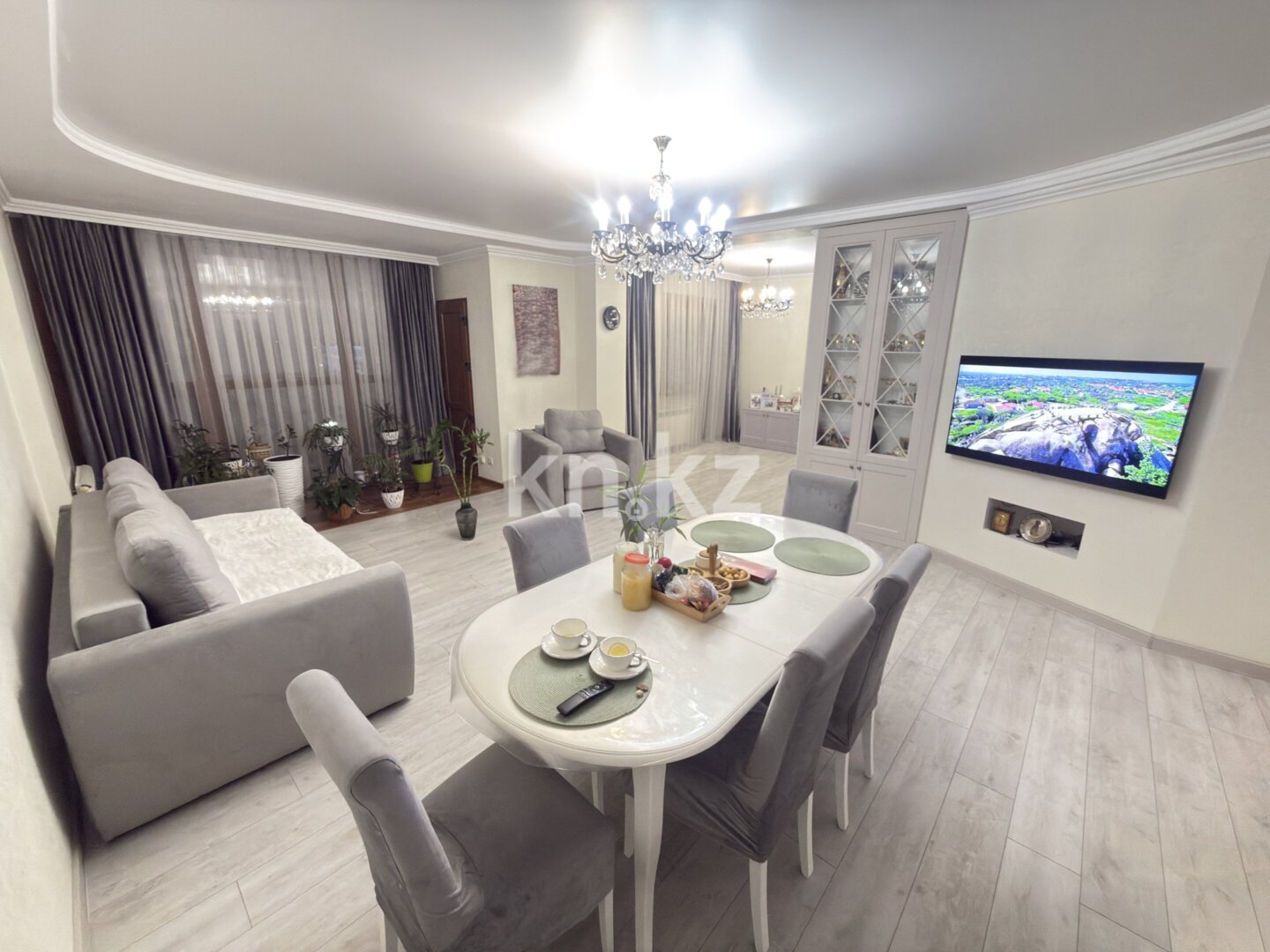 Продажа 3-комнатной квартиры, 121 м² в Караганде
