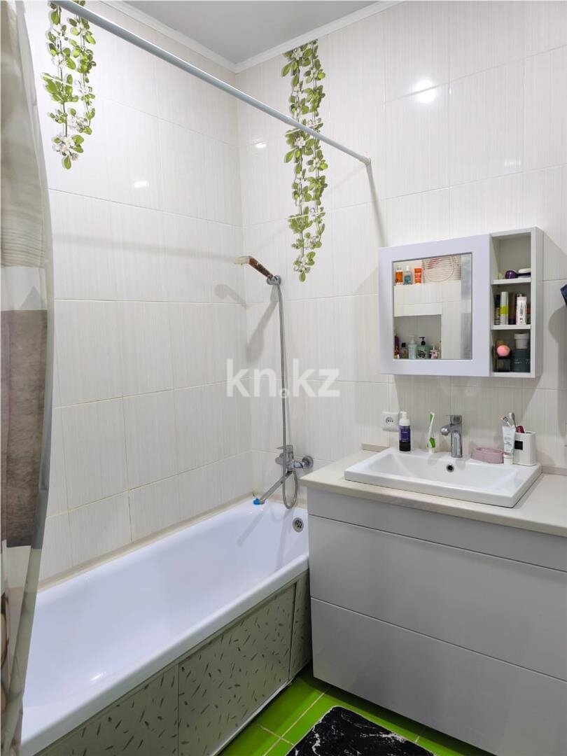 Продажа 2-комнатной квартиры, 65 м² в Караганде - фото 8