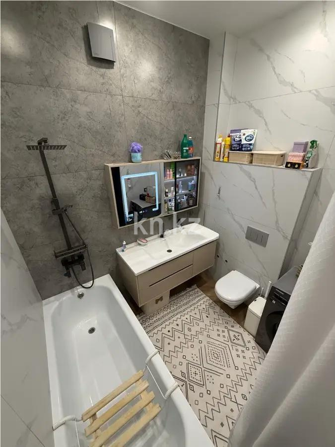 Продажа 2-комнатной квартиры, 70.2 м², ул. Толе би, дом  12 в Астане - фото 5