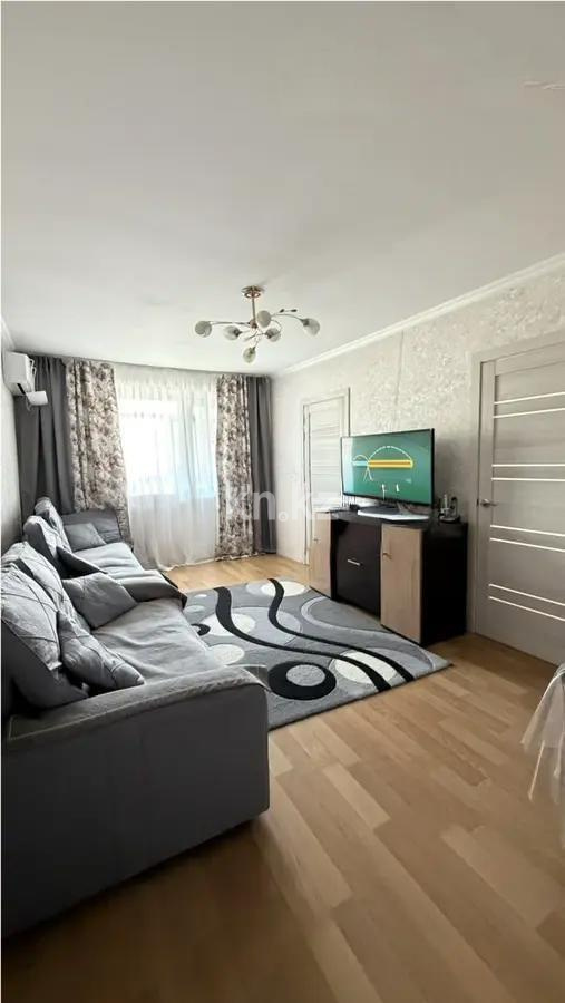 Продажа 4-комнатной квартиры, 61 м² в Шахтинске