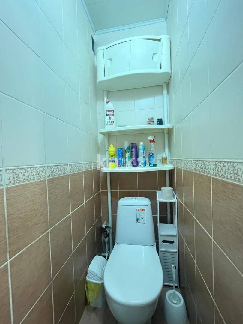 Продажа 3-комнатной квартиры, 58 м², ул. Язева, дом  11 в Караганде - фото 8