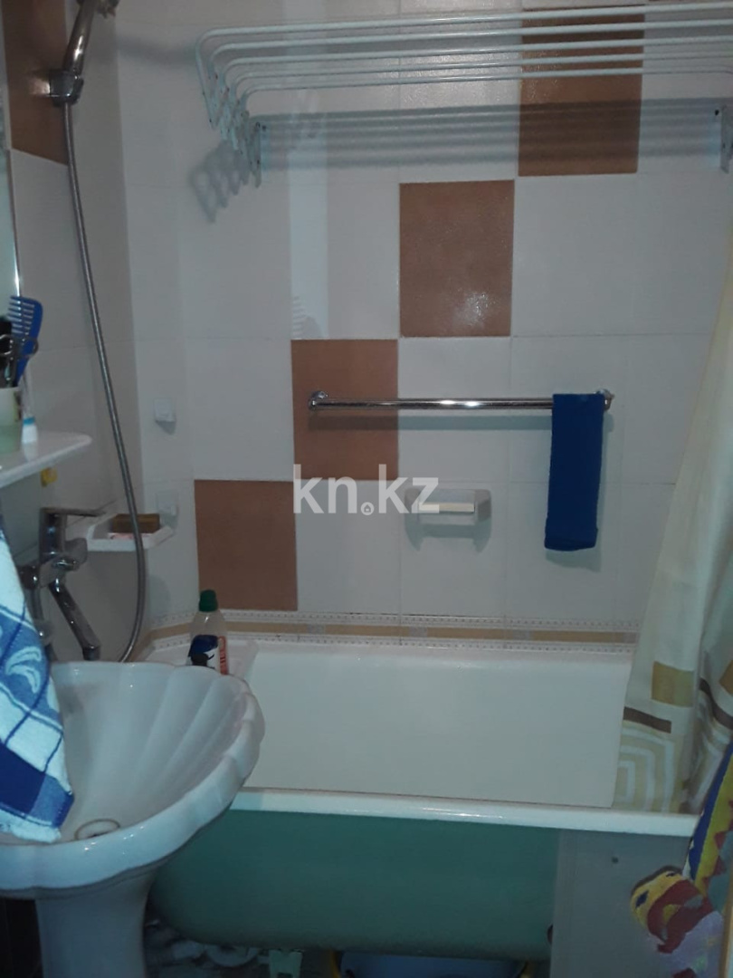 Продажа 3-комнатной квартиры, 65 м², ул. Набережная Славского, дом  22 в Усть-Каменогорске - фото 6