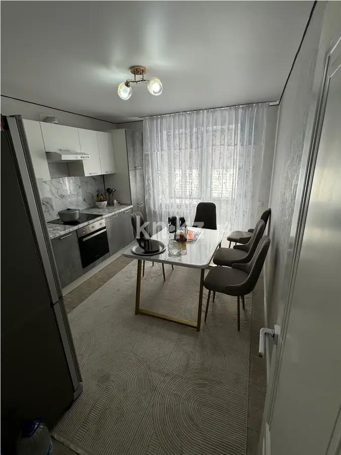 Продажа 3-комнатной квартиры, 79 м², ул. Манаса, дом  22/1 в Астане - фото 5