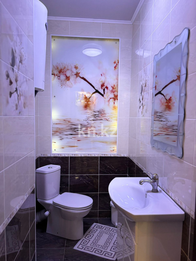 Продажа 3-комнатной квартиры, 90 м², пр. Шахтеров, дом  60 в Караганде - фото 9