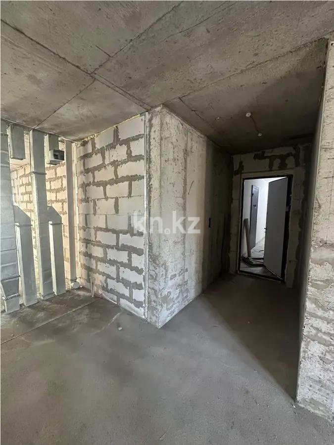 Продажа 4-комнатной квартиры, 107 м², ул. Толе би, дом  285/8 в Алматы - фото 4
