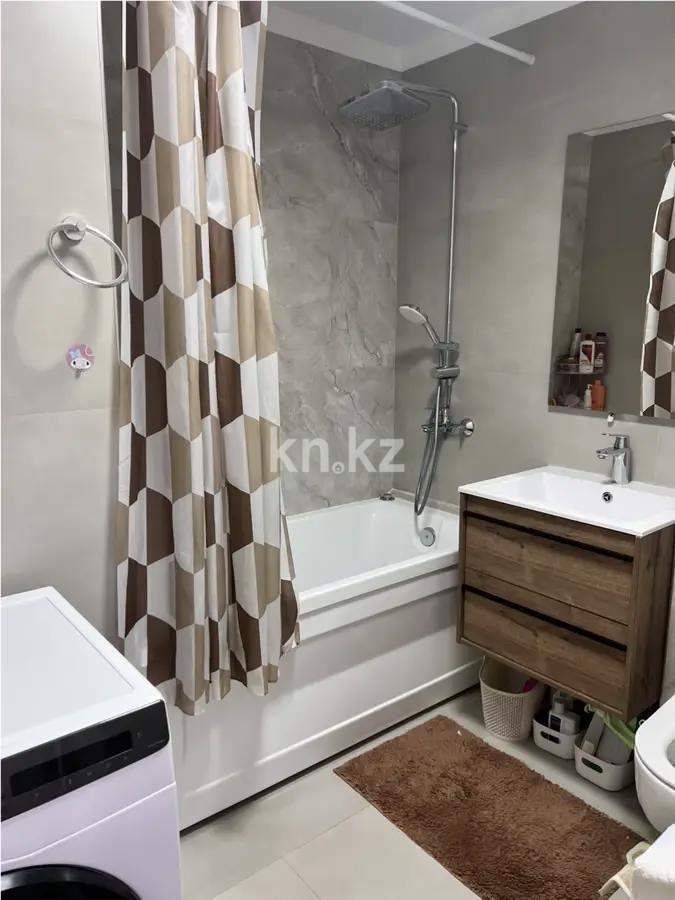 Продажа 3-комнатной квартиры, 61 м², мкр. Коктем-2, дом  15 в Алматы - фото 5