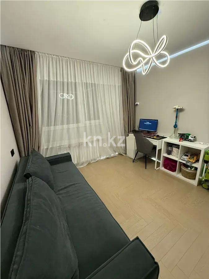 Продажа 3-комнатной квартиры, 83 м², ул. Утепова, дом  31 в Алматы - фото 2