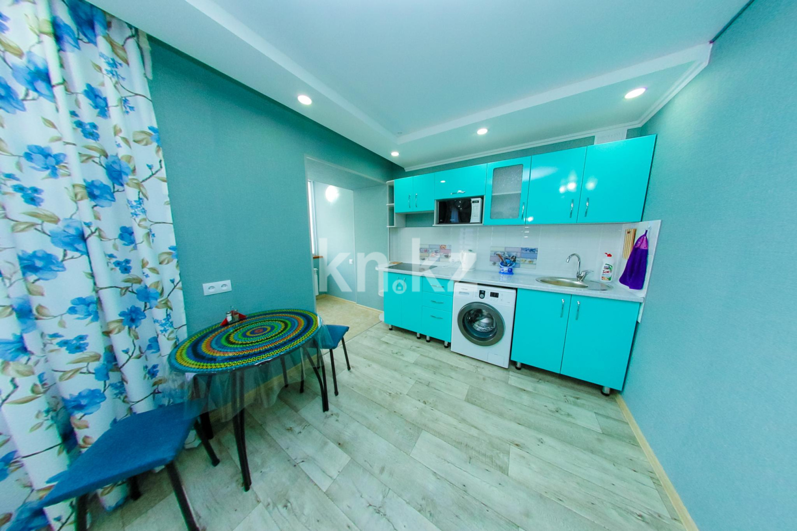 Аренда 1-комнатной квартиры посуточно, 40 м², пр. Ауэзова, дом  41 в Усть-Каменогорске