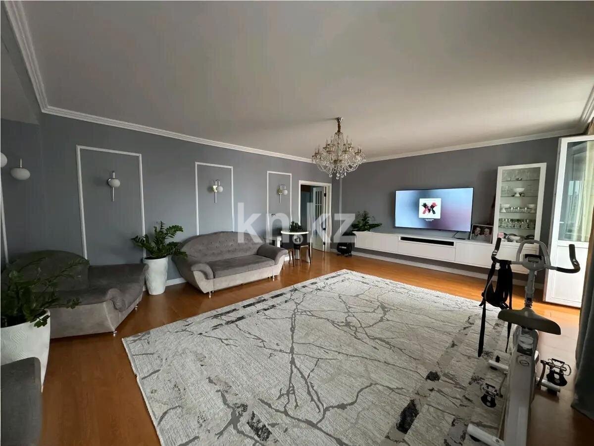 Продажа 4-комнатной квартиры, 157 м² в Астане