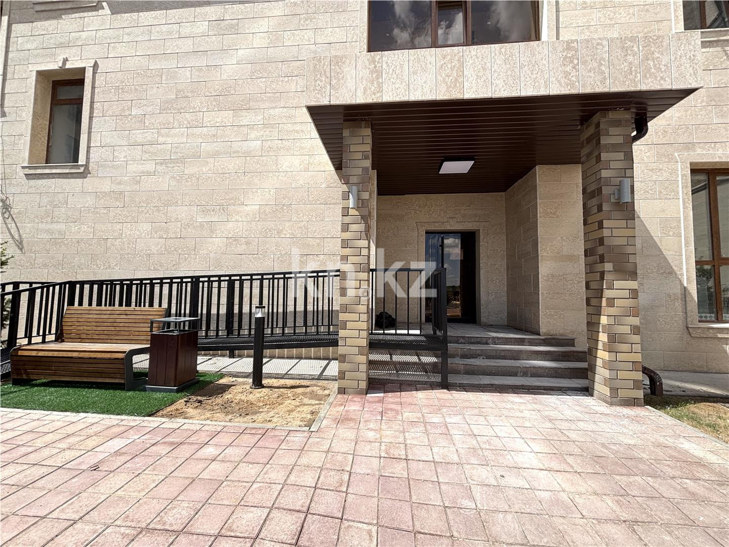 Продажа 2-комнатной квартиры, 48 м², 218 учетный квартал, дом  154 в Караганде - фото 17