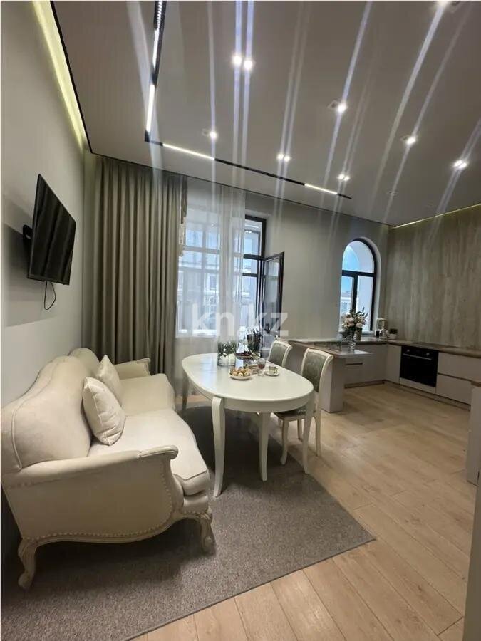 Продажа 4-комнатной квартиры, 142 м² в Астане - фото 2