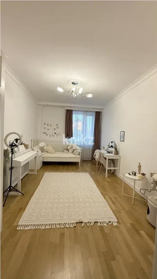 Продажа 4-комнатной квартиры, 180.7 м², ул. Кенесары, дом  13 в Астане - фото 2