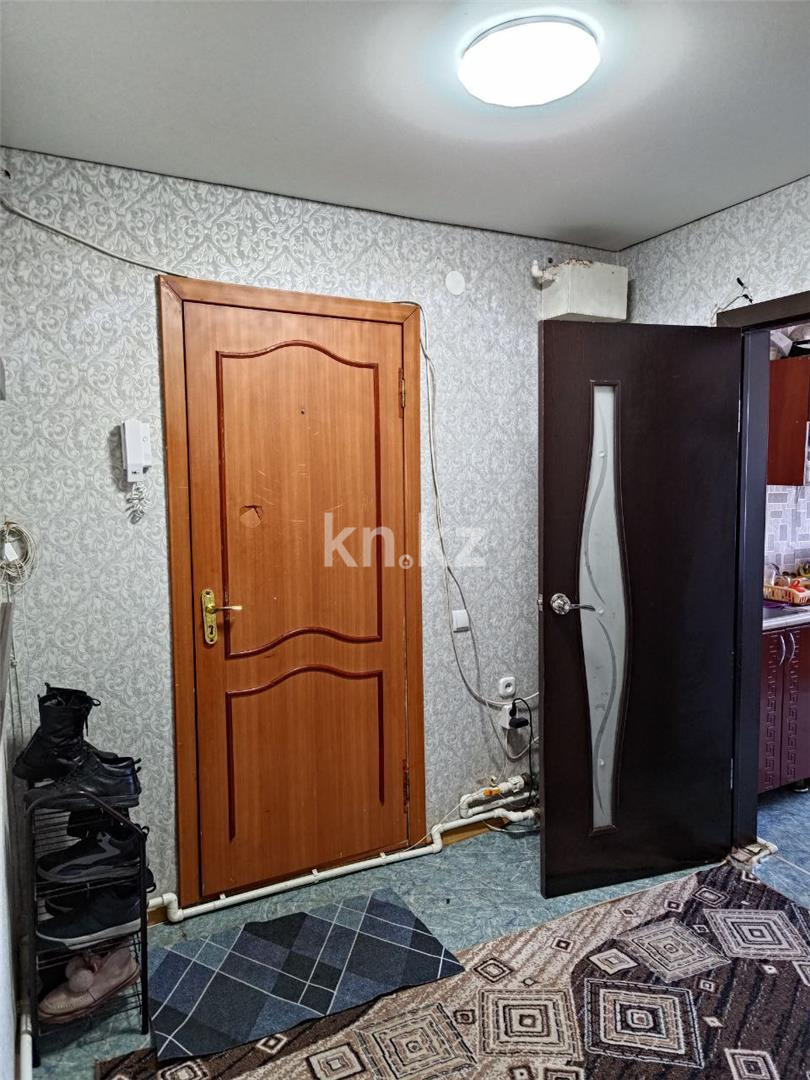 Продажа 2-комнатной квартиры, 47 м², ул. Кемеровская, дом  57 в Караганде - фото 8