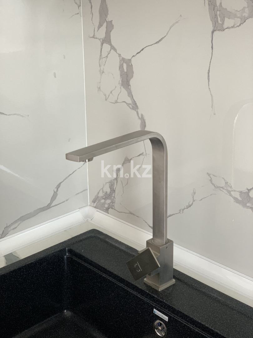 Продажа 1-комнатной квартиры, 50 м², ул. Толеметова, дом  64 в Шымкенте - фото 13