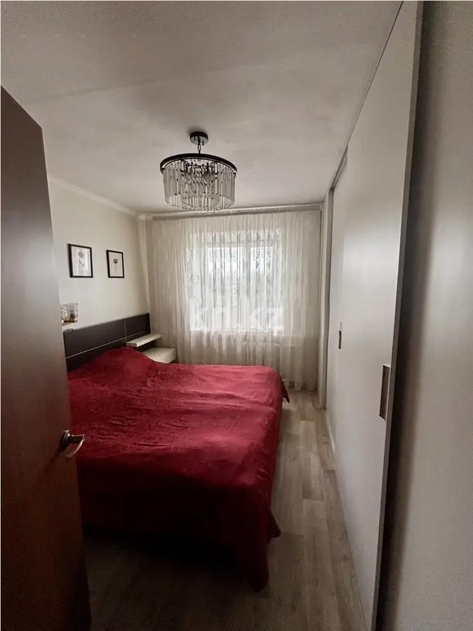 Продажа 3-комнатной квартиры, 62 м², 18 мкр., дом  7 в Караганде - фото 2