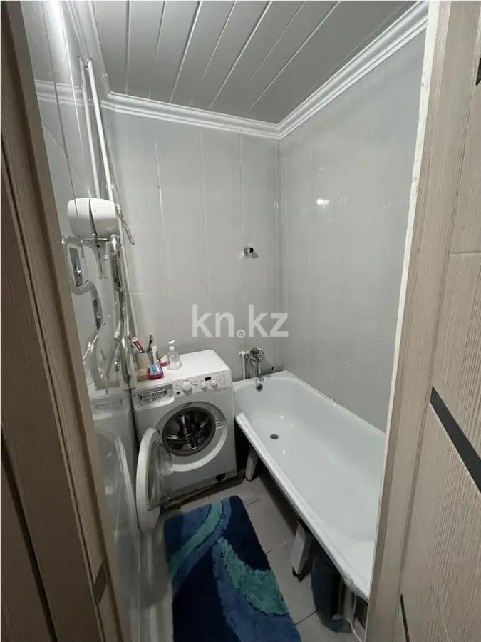 Продажа 2-комнатной квартиры, 44 м², 13 мкр., дом  22 в Караганде - фото 4