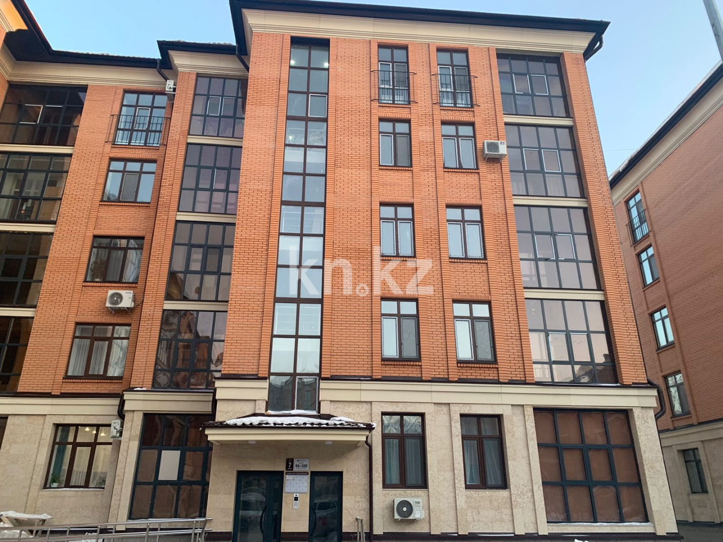 Продажа 4-комнатной квартиры, 118 м², ул. Гоголя, дом  56/4 в Караганде