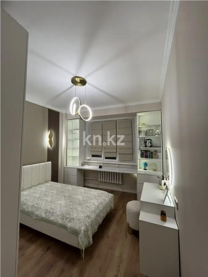 Продажа 3-комнатной квартиры, 79 м², мкр. Аксай-3б, дом  32 в Алматы - фото 2
