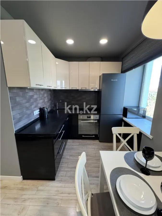 Продажа 2-комнатной квартиры, 40 м², пр. Назарбаева, дом  17а в Караганде - фото 3