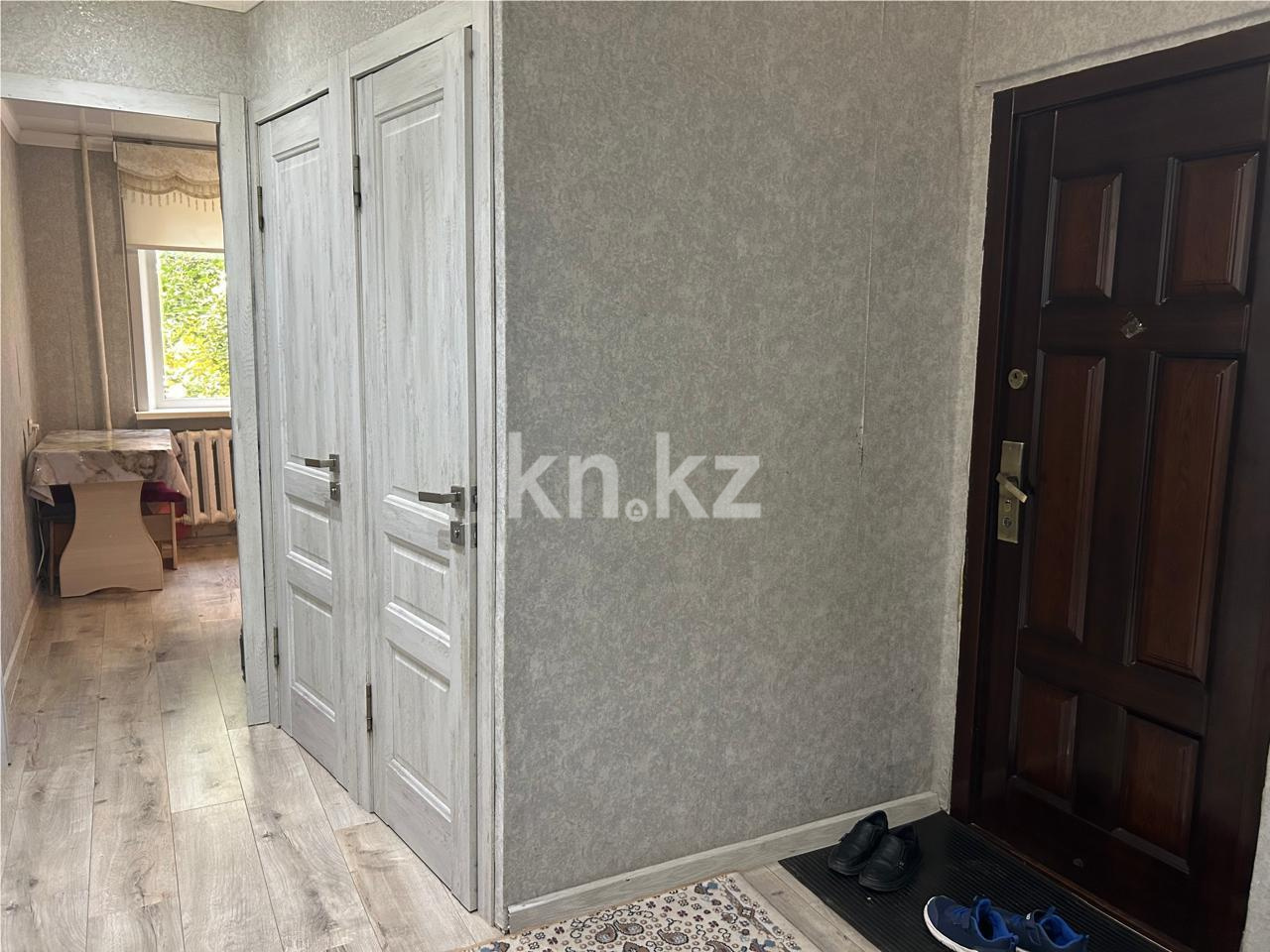 Продажа 3-комнатной квартиры, 63 м², 16 мкр. в Караганде - фото 12