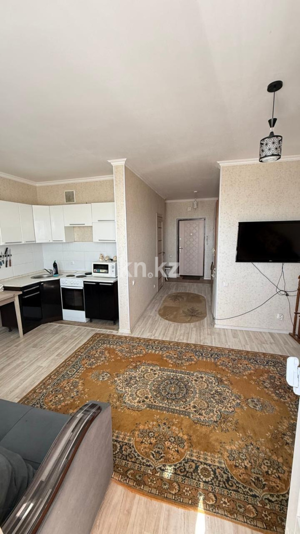 Аренда 1-комнатной квартиры, 35 м² в Астане