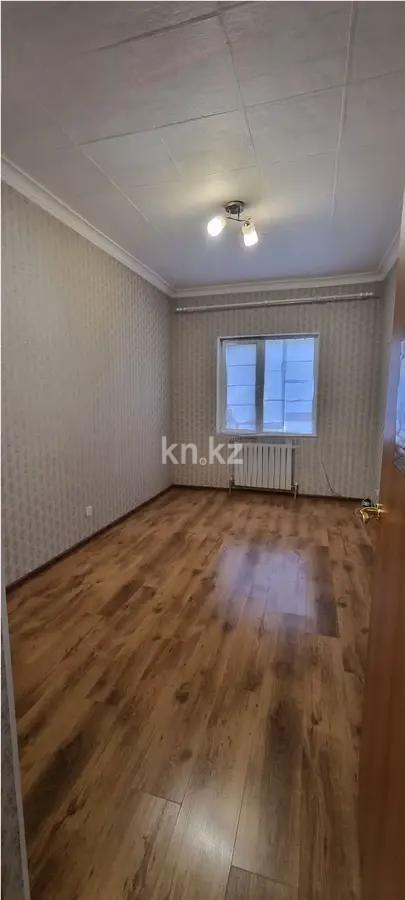 Продажа 3-комнатной квартиры, 55 м², 1 мкр., дом  69 в Алматы