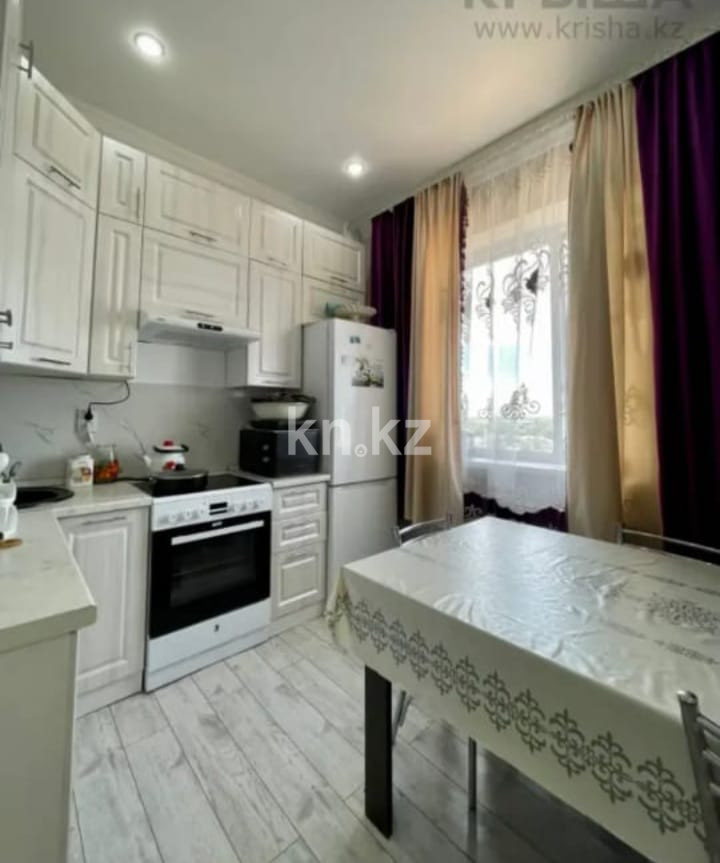 Продажа 3-комнатной квартиры, 76 м², ул. Дюсембекова, дом  44/2 в Караганде - фото 6