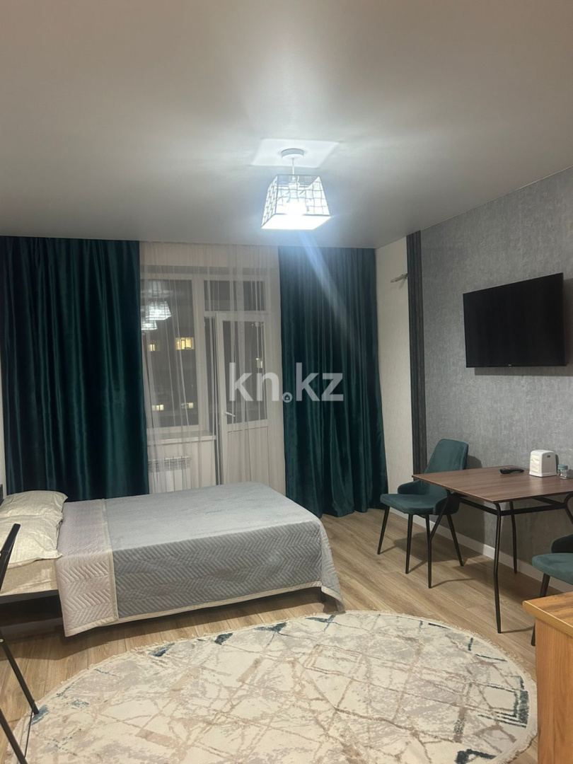 Аренда 1-комнатной квартиры посуточно, 30 м², ул. Нажимеденова, дом  15 - пр. Улы Дала в Астане - фото 2
