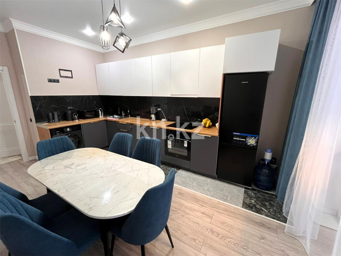 Продажа 2-комнатной квартиры, 65 м², ул. Муканова в Караганде - фото 10