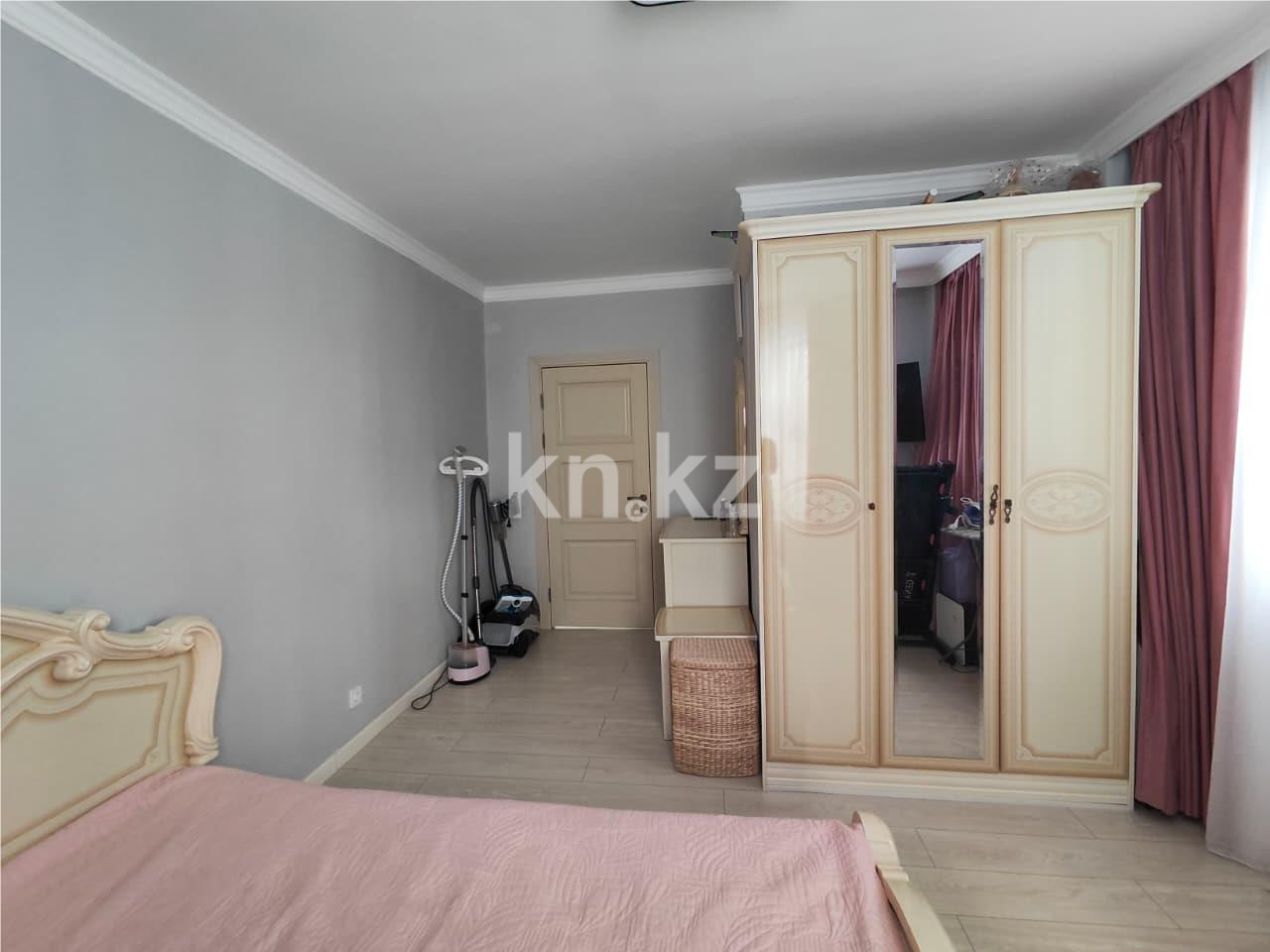 Продажа 3-комнатной квартиры, 77.7 м², ул. Жургенова в Астане - фото 5
