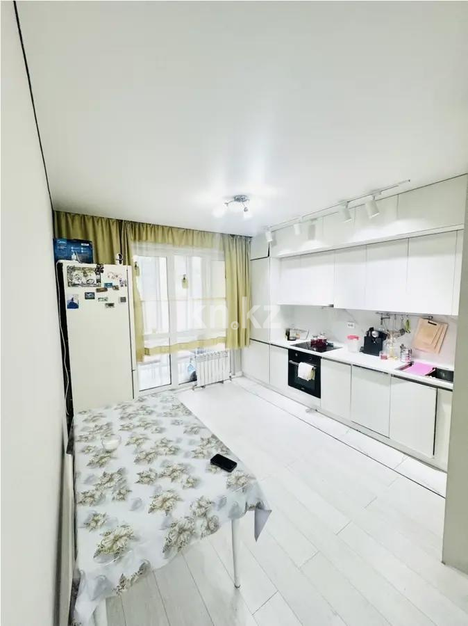 Продажа 4-комнатной квартиры, 92.3 м² в Алматы - фото 4