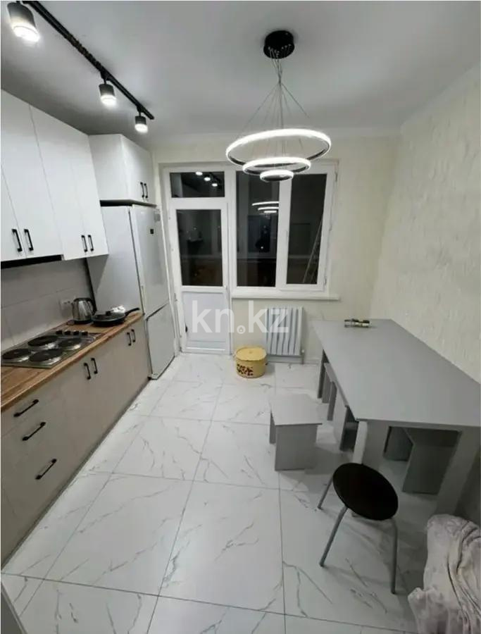 Продажа 1-комнатной квартиры, 40 м², пр. Райымбека, дом  259 в Алматы - фото 2