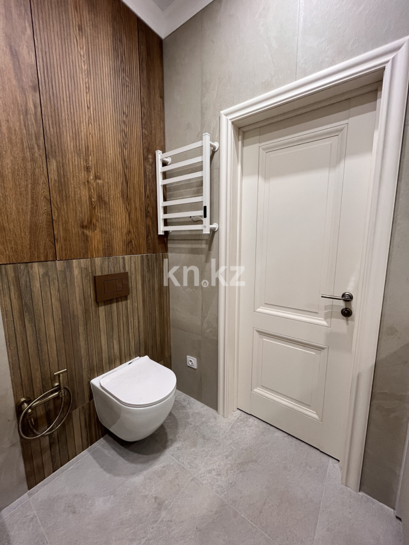 Продажа 2-комнатной квартиры, 50 м², ул. Ашимова, дом  13 в Караганде - фото 8