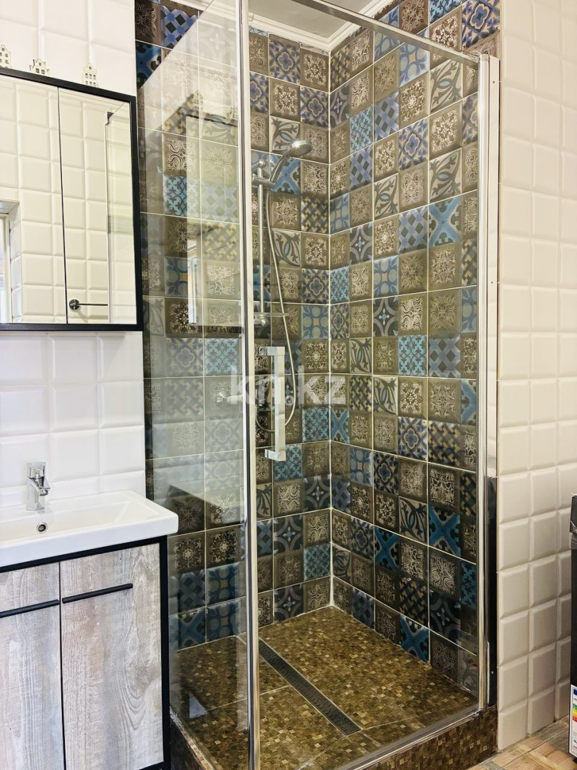 Аренда 4-комнатной квартиры, 100 м², ул. Кенесары хана, дом  98 в Алматы - фото 5