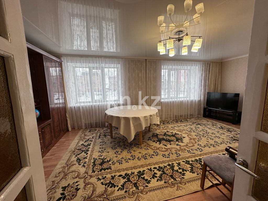 Продажа 3-комнатной квартиры, 102 м², ул. Муканова в Караганде