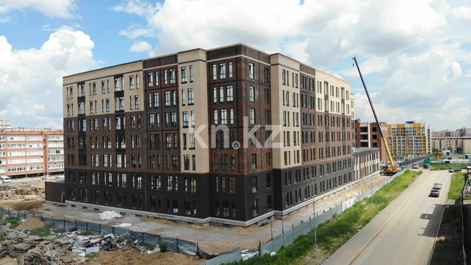 Продажа 2-комнатной квартиры, 72.54 м² в Актобе - фото 2