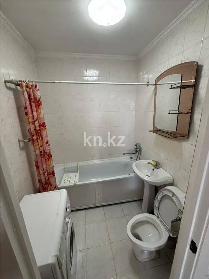 Продажа 1-комнатной квартиры, 40 м², мкр-н Кокжиек, дом  16а в Алматы - фото 4