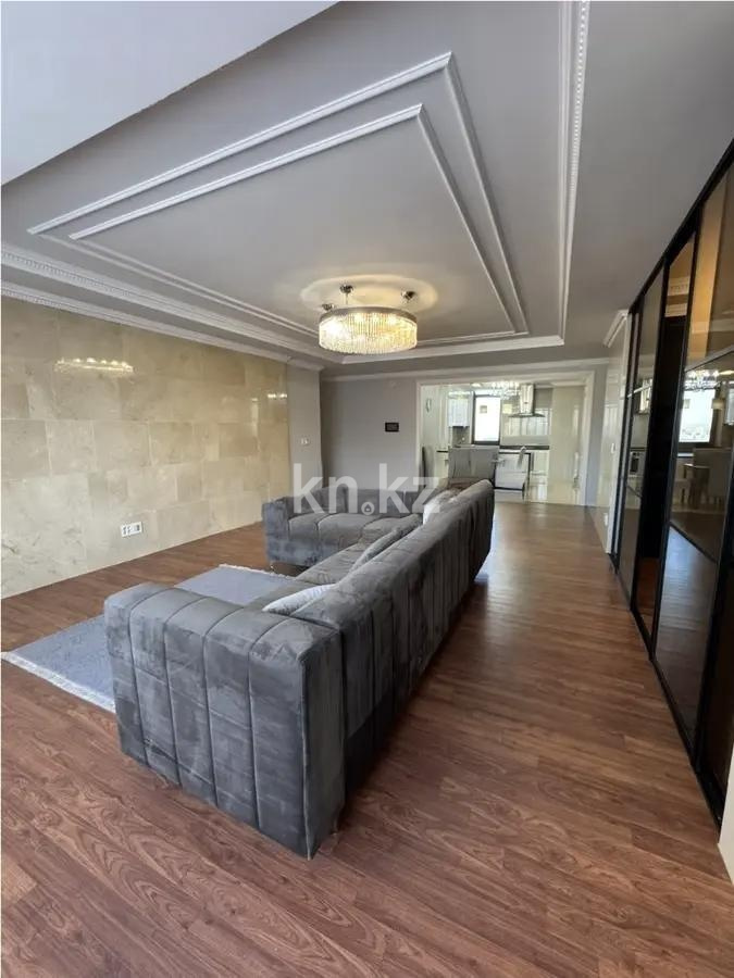 Продажа 4-комнатной квартиры, 260 м² в Астане