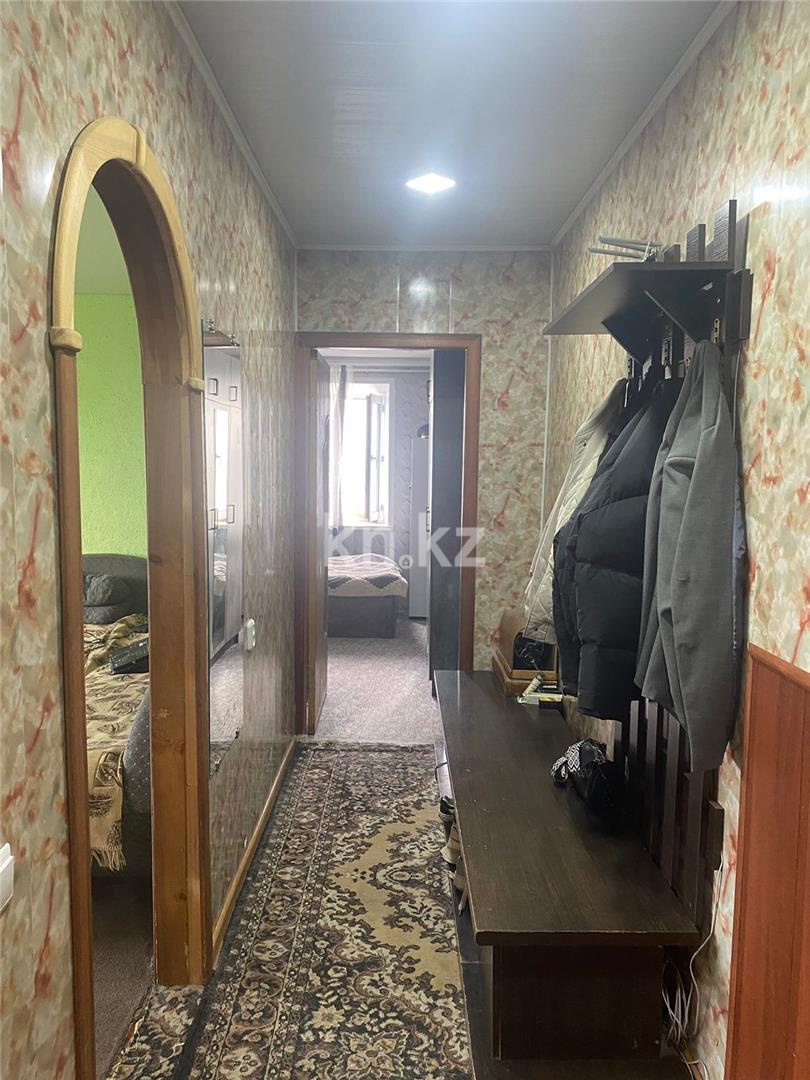Продажа 3-комнатной квартиры, 56 м², ул. 6-й мик-н в Темиртау - фото 3