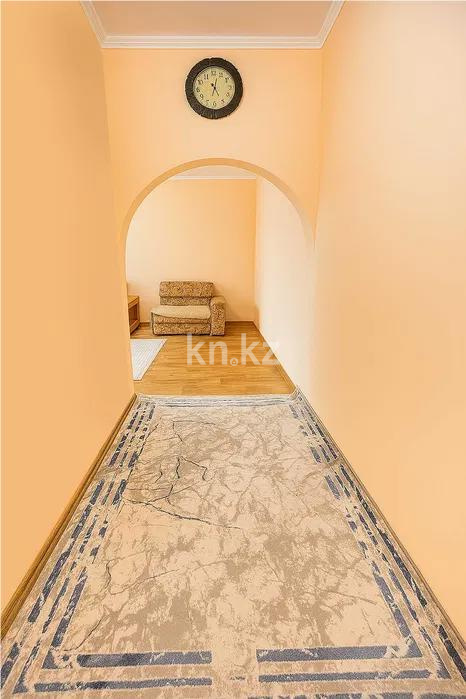 Продажа 2-комнатной квартиры, 56 м², мкр-н Сайран, дом  120 в Алматы - фото 5