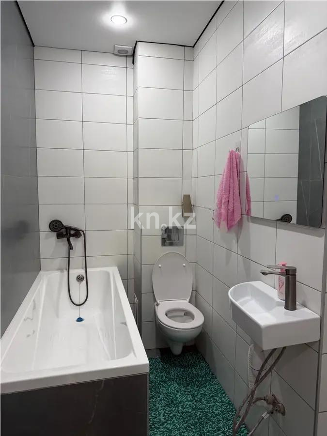Продажа 3-комнатной квартиры, 70.2 м², ул. К. Шарипова, дом  206/8 в Алматы - фото 7