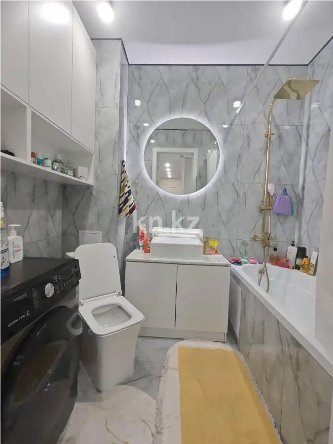 Продажа 3-комнатной квартиры, 72 м², ул. Караменде Би Шакаулы, дом  13 стр в Астане - фото 3