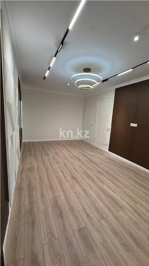 Продажа 2-комнатной квартиры, 55 м², ул. Омарова, дом  3 в Алматы - фото 2