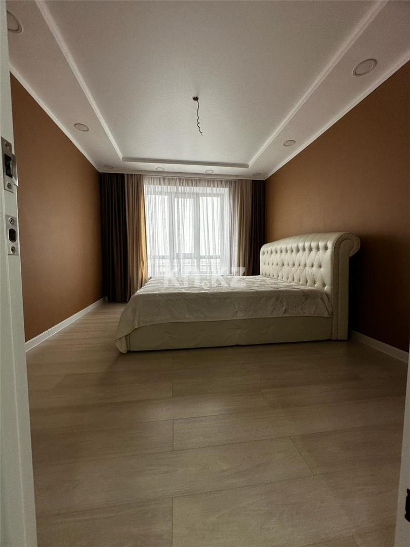 Продажа 2-комнатной квартиры, 65 м², ул. Сатыбалдина в Караганде - фото 4