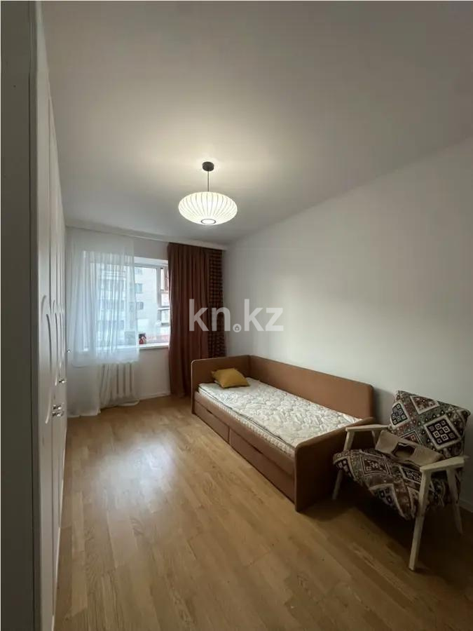 Продажа 3-комнатной квартиры, 87.1 м², ул. Иманбаевой, дом  8/1 в Астане