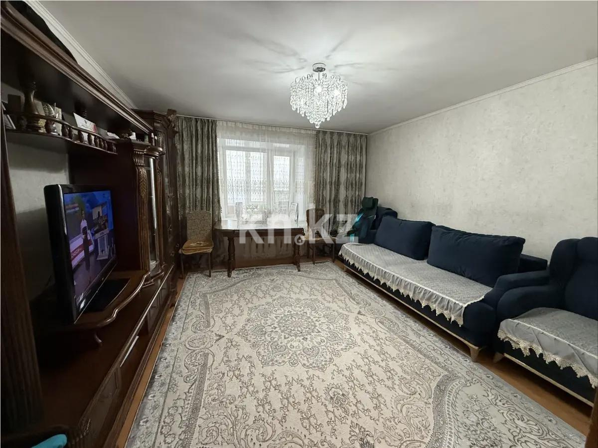 Продажа 4-комнатной квартиры, 90 м² в Караганде