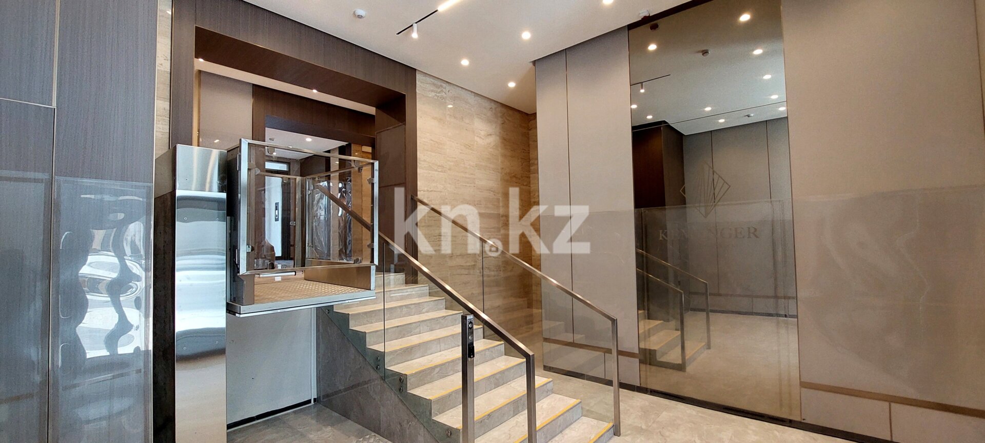 Продажа 4-комнатной квартиры, 120 м² в Астане - фото 2