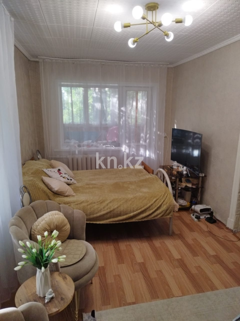 Продажа 1-комнатной квартиры, 32 м², ул. Западная, дом  93 в Караганде
