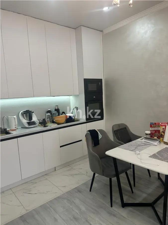 Продажа 3-комнатной квартиры, 68 м², ул. 16-я, дом  4 в Алматы - фото 4